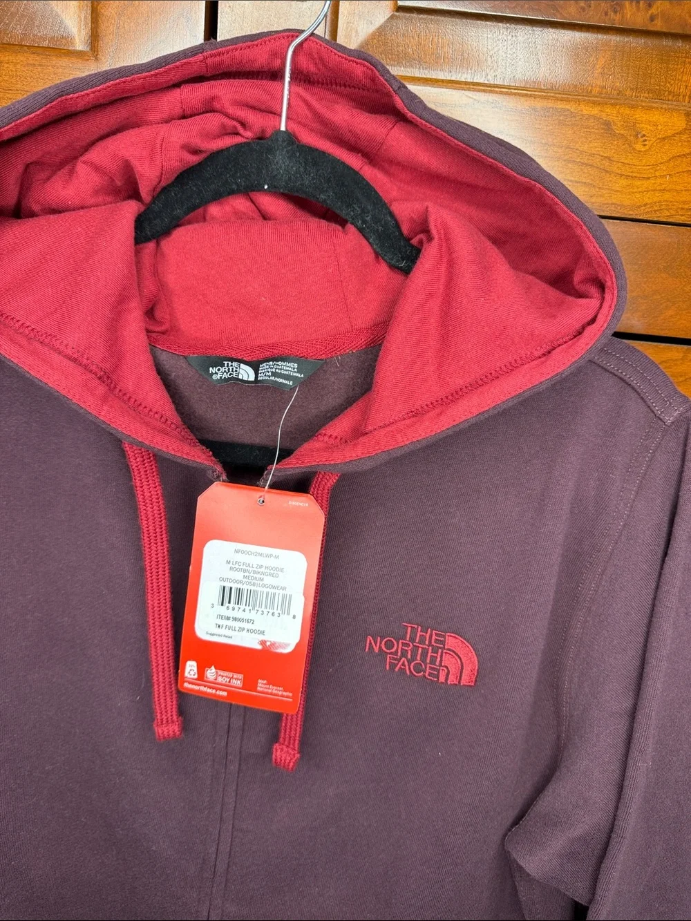 North Face Men's M Maroon Zip Hoodie with Red Lining NWT